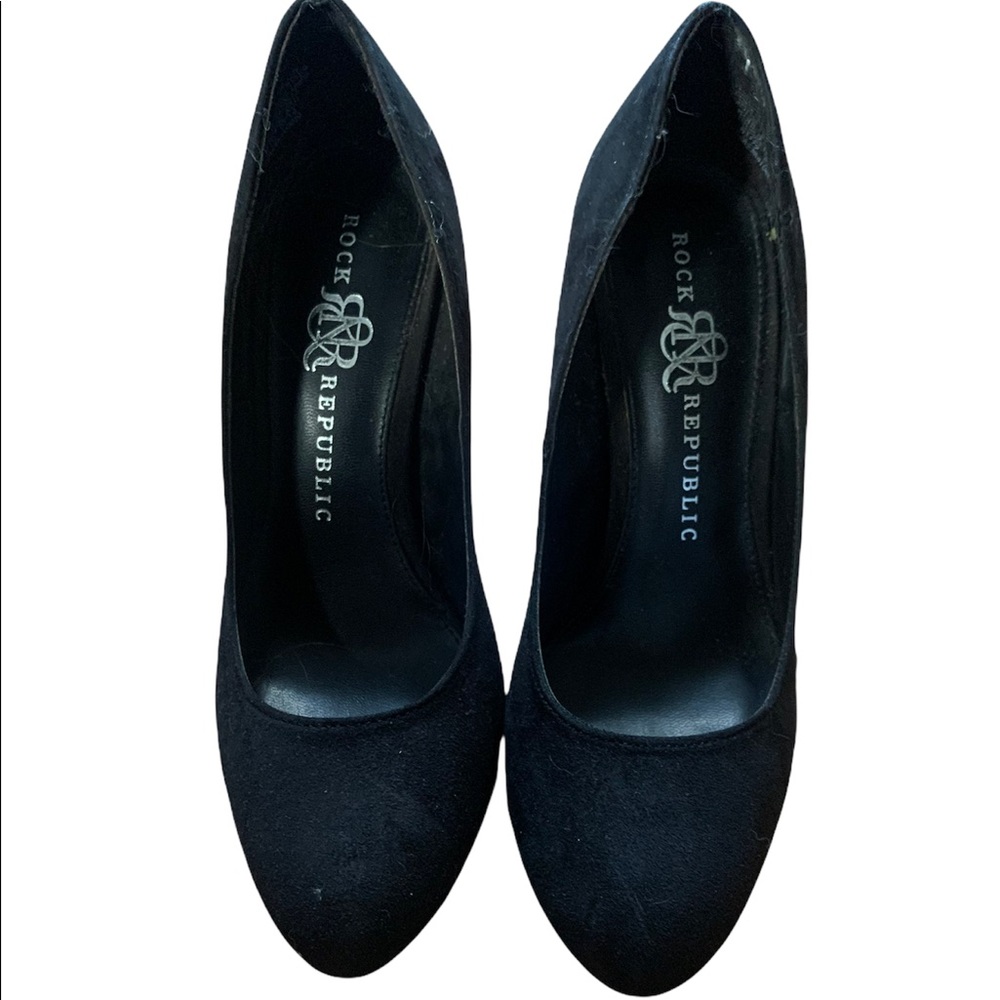 Black heel